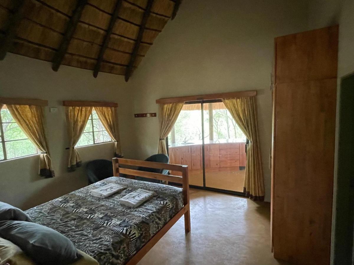Morokologa Nature Reserve Hoedspruit Extérieur photo